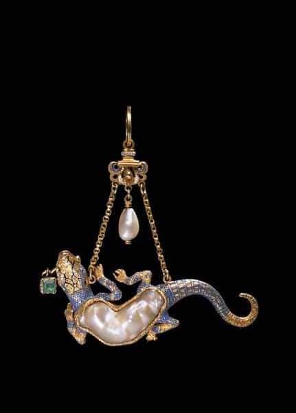 Baroque Pendant with a Chequered Past